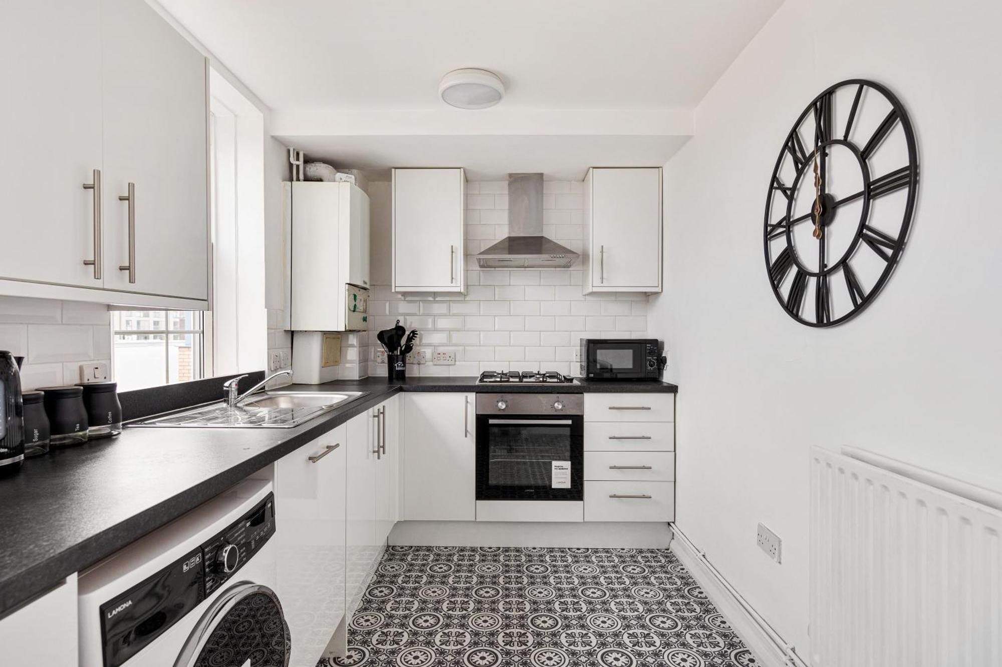 Sleek Shoreditch Hideout - 2 Bed Gem With Balcony In Central ลอนดอน ภายนอก รูปภาพ
